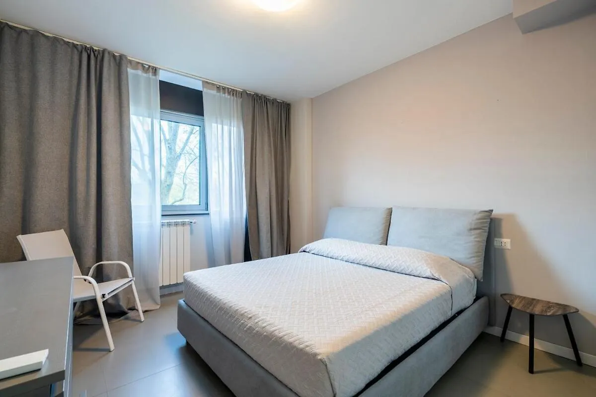 18 Minuti Da Firenze - Luxury Apt Scandicci 0*,  Italien